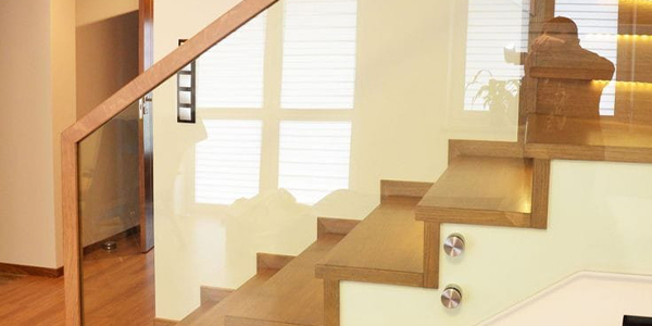 Wooden Balustered Glass Railing